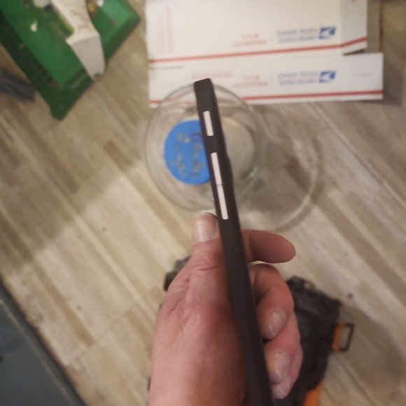 Verizon Ellipsis - Picture 5 of 7